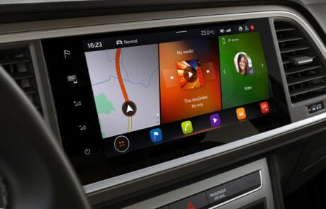 seat-ateca-interior-view-of-9-2-navy-system