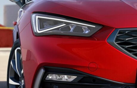 gttmotors-seat-leon-rosu-iluminare-full-led